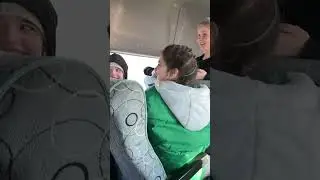 Едем в Екатеринбург веселые девчонки За деньги Да😅#заденьгида #этусумкумнемужкупил