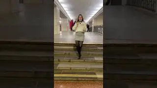 А слабо по запаху московское метро отличить от петербургского, Анна Витальевна? 
