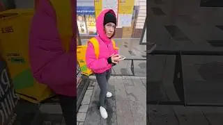 Гавкаю На Прохожих 
