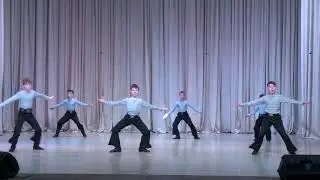 Народный танец "Яблочко"