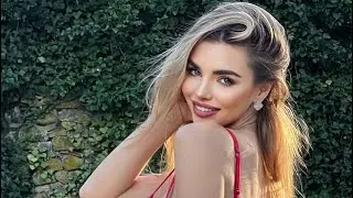 Anneth Dimitrieva 22 anni