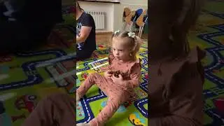 Музыкальное занятие Алисы в центре Дети-лучики г.Краснодар.