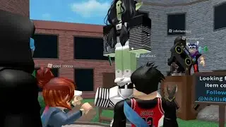 Playing with friends - Murder Mystery 2 (roblox)