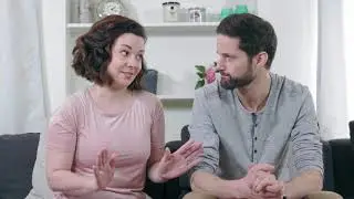 Discover the Angelcare Movement Baby Monitors - 27 Serie