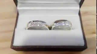 Argolla matrimonio en oro plata ondulado parcial