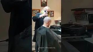 Любой каприз за ваши деньги. Прикол. #shorts #haircut #hairdresser #парикмахер