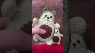 Cute avocato toy, stuffed avocado cat doll, funny lover avocado gift, crochet green avogato