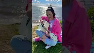 Марина Селиванова поет под гитару на берегу Плещеева озера #маринаселиванова #снова #песниподгитару