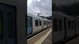 Thameslink class 700 passes Hadley Wood #britishrailways #train #trainspotting #highspeedrail