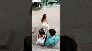 She is ABSOLUTELY crazy for doing this..🤷🏻‍♀️ WHY? LA ELVÍRA dance 