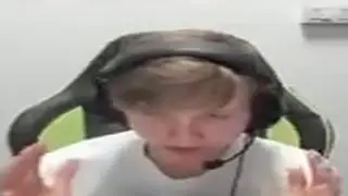какой же он тупой, ну что это за игрок