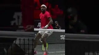 Frances Tiafoe's INCREDIBLE trickshot! 🔥