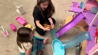 New video with the girls