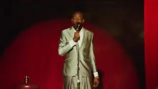 Freddie Gibbs bombs at comedy show (SKIT)