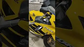 Продаю CBR600F4I