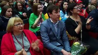 В День студента гостей колледжа угощали медовухой
