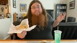 Crispy Chicken Sandwich Taco Review (Taco Bell)