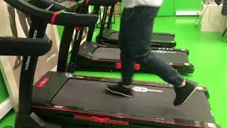 ТЦ СпортХит, 1-й этаж - CARDIOPOWER T55 — бег со скоростью 8 км/ч на дорожке. Сколковское шоссе, 31