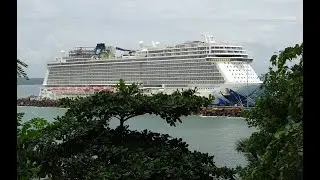 Norwegian Escape, 20 decks ship in Goa 29.6.2020