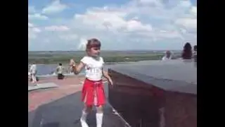 Мам, там такой лысый сидит