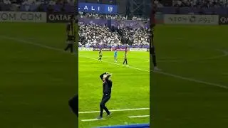 JORGE JESUS ALUCINADO NA BEIRA DO GRAMADO COM O TIME GANHANDO POR 2x0