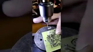 Сверлильный для печатных плат.