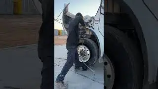 Tire Doctor Has 0 Muscle 💪🏻