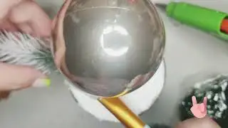 новогодняя композиция на подставке для свечи