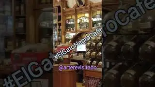 #Short, El gato negro café. Av. Corrientes 1669. #bsas, #argentina, #cafenotable, #baresnotables.