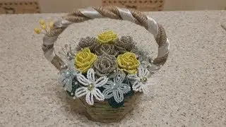 Цветы из бисера в корзинке