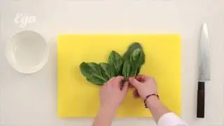 Как подготовить и нарезать шпинат