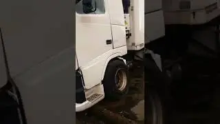 Так то я вообще-то механик.