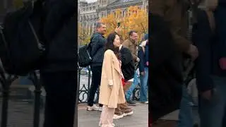I met Lindsey Stirling on the street in Zurich. 😍