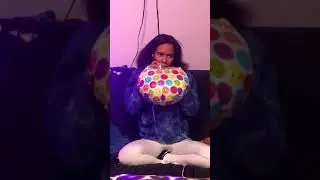 Helium w/ titts