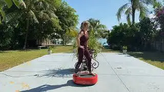Power Plate | 10 Minute Stretch Session