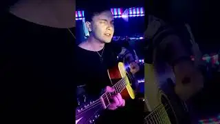 Пока я в атмосфере словно пепел сгораю Три дня дождя кавер под гитару #sorts #challenge #cover день7