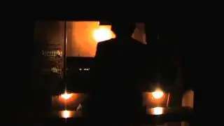 Żart muzyczny   Ona    na organach piszczałkowych