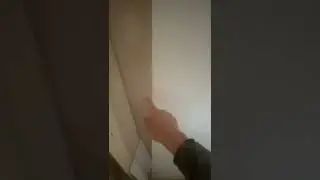 #2 Installing a door: checking hooks and orientation