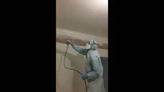 Безвоздушная покраска потолка.