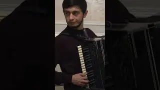 Чеченский гармонист Иса Ахмадов 🔥🤤