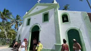 Igreja na Praia dos Carneiros