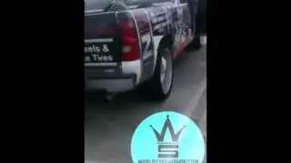 Man Gets Rims Repo'd In 5 Minutes Flat At The Mall!