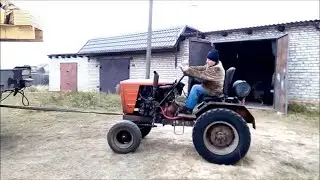 Самодельный трактор с двигателем Т-25 Помогаем завести с буксира. Homemade tractor