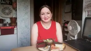 МУКБАНГ"НЕ УБИЙ"-ПИЦЦА+ЧИЗКЕЙК-ПЕРВАЯ ЗАРПЛАТА ИНДУСИКА В РОССИИ..))