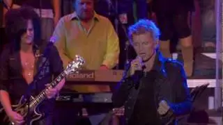 Billy Idol - Eyes Without A Face (Live at Santa Monica School System Fundraiser)