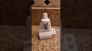 3D PRINTED TOOTHPASTE SQUEEZE AND HOLDER