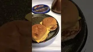 Grilled Cheese #shorts #viral #trending #food #yummy #viral #fun #cheese #sandwich #cute