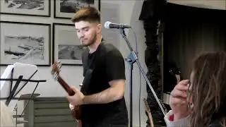 MARTIN IRIBERRI en CHEQUES en Villa Mitre