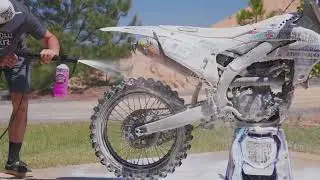 MUC-OFF x Club MX – Ready to rip!