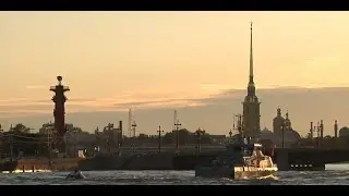 Репетиция главного парада ВМФ прошла в акватории Невы